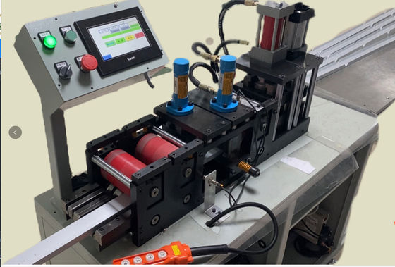 Microcomputer Control Aluminum Profile Frame Corner Cutting Machine 380V